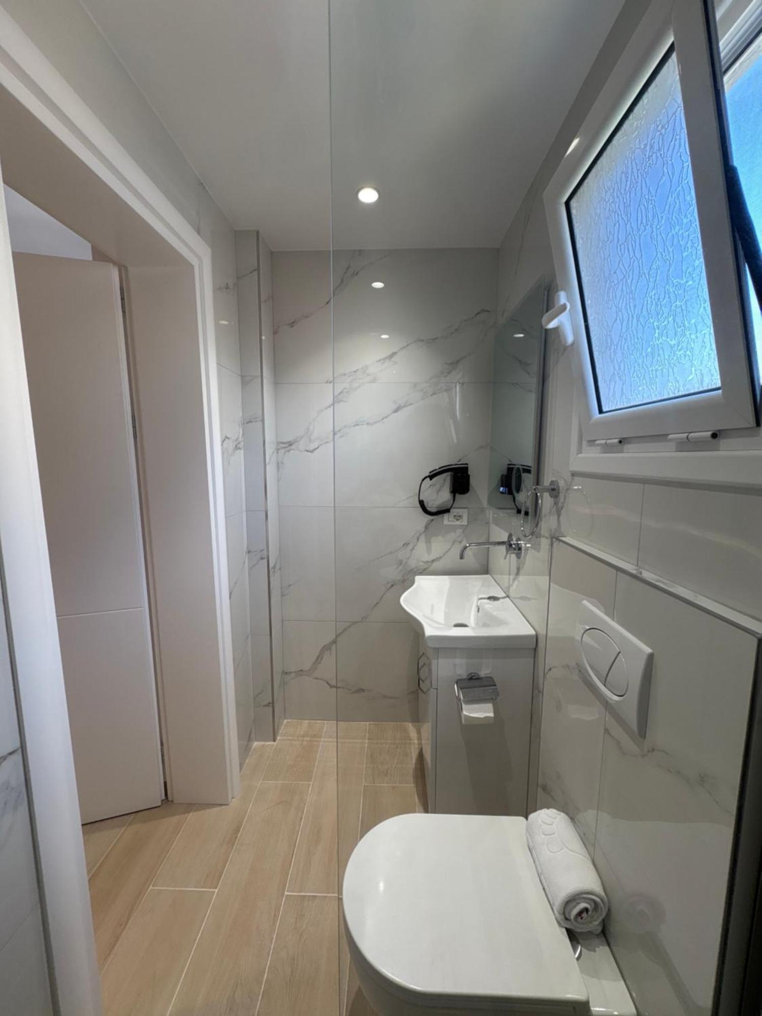 Xhonis Apartments Ksamil Eksteriør bilde